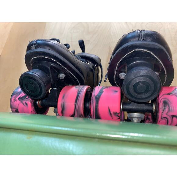 VNLA Renegade Roller Derby Skates - Picture 7 of 12